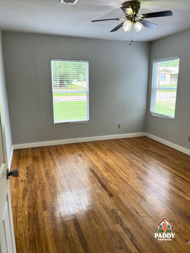 Building Photo - 616 Arizona Ave