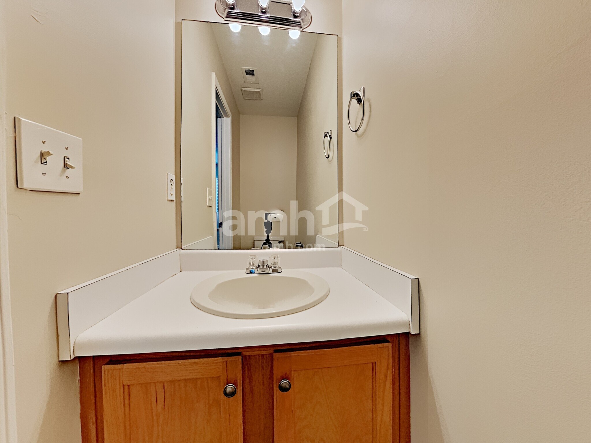 Building Photo - 4089 Dresden Ct NW