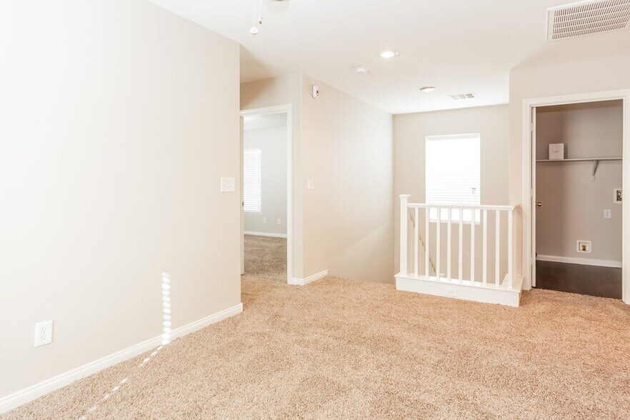 Building Photo - 3958 Russet Plains St