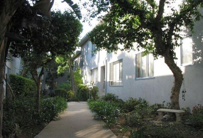 Building Photo - 11660 Chenault Street,