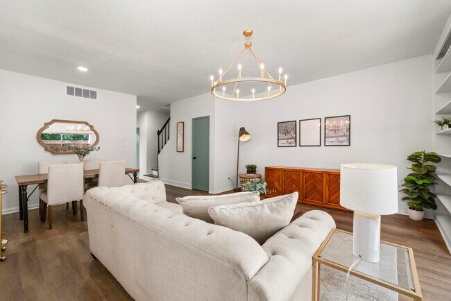 Building Photo - 14703 Barryknoll Ln