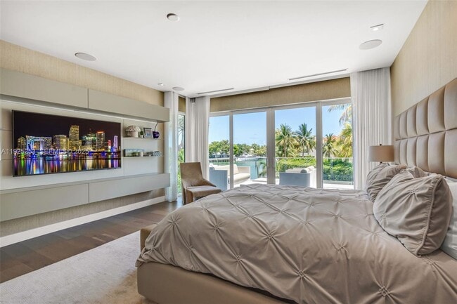 Building Photo - 420 Island Dr