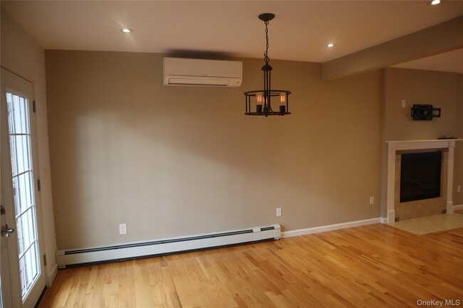 Building Photo - 32 Poplar Dr