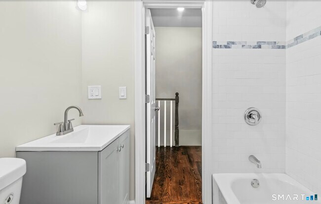 Building Photo - 354 Beechmont Ave