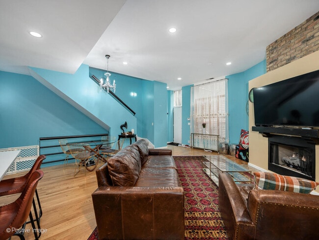 Building Photo - 2828 N Talman Ave