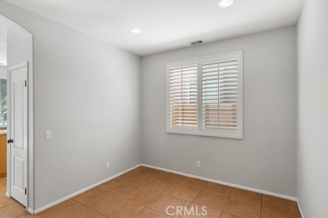 Building Photo - 466 Fallbrook Ave
