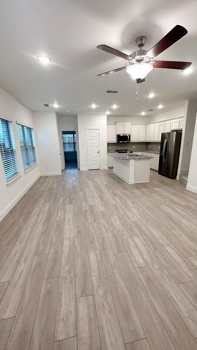 Building Photo - 234 Griffith Dr