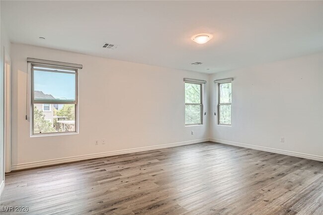 Building Photo - 1009 Bluebell Brook St