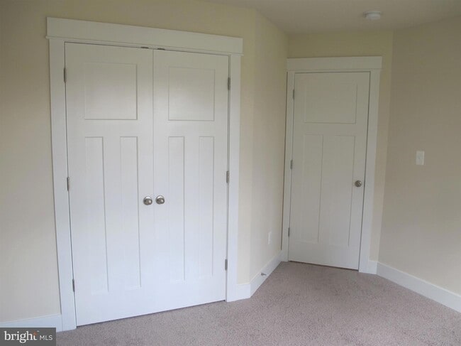 Building Photo - 43 Lee St