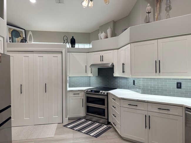 Building Photo - 3761 Amapola Ln