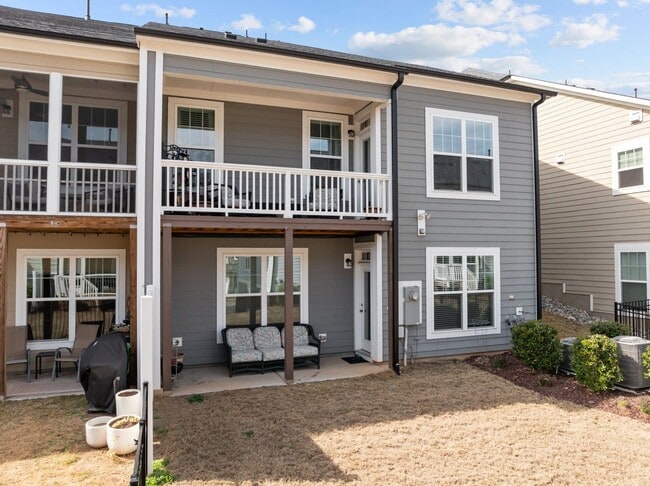 Building Photo - Like new townhome in Wykoff!