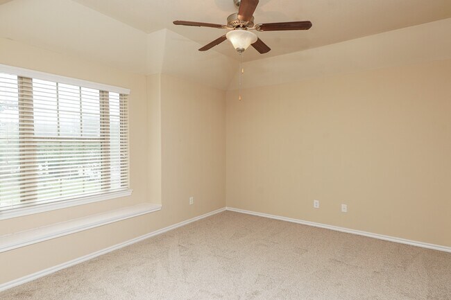 Building Photo - 3042 Camelia View Ln