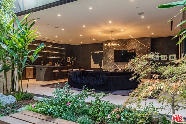 Building Photo - 1335 Carla Ln