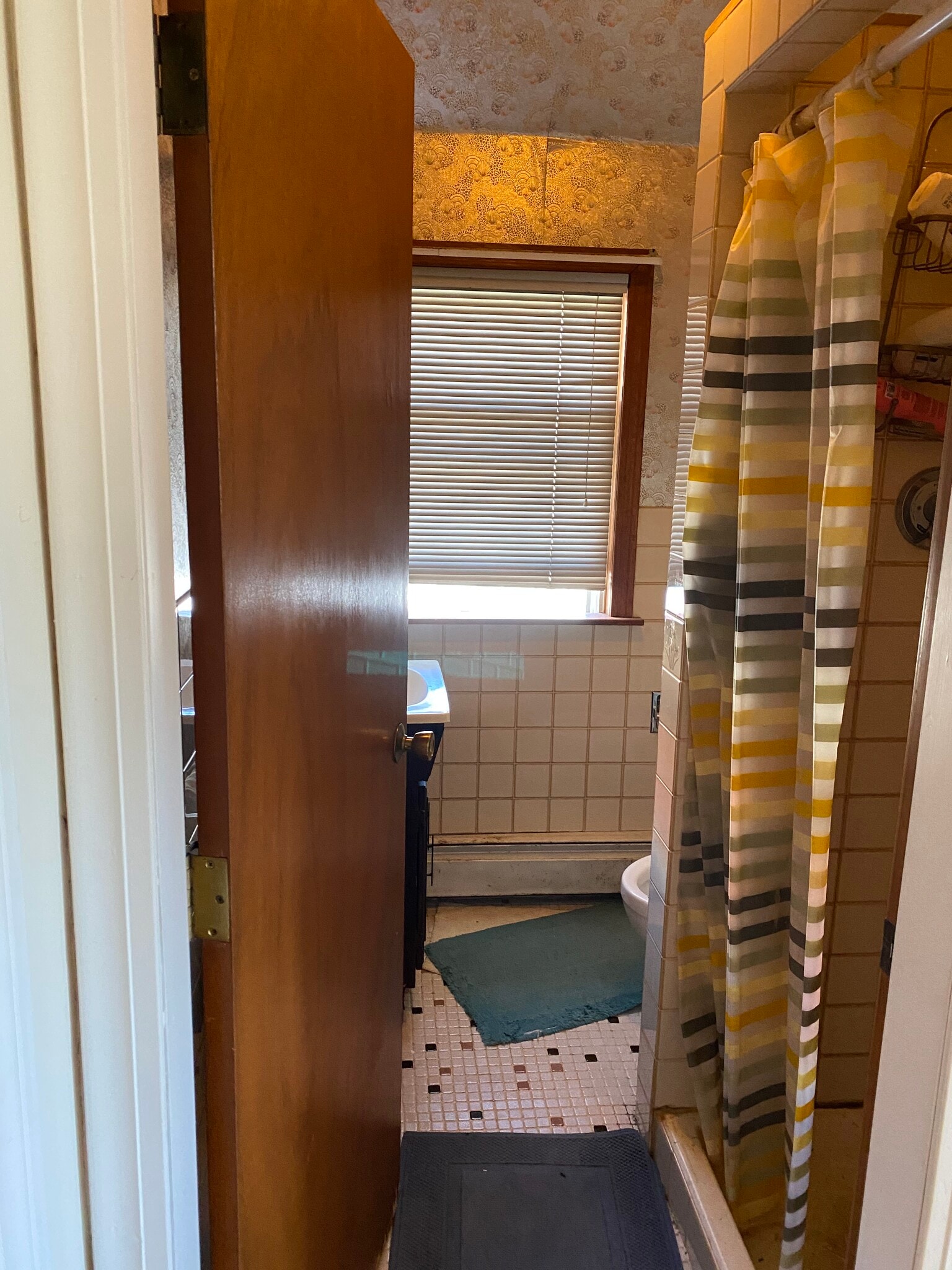 Building Photo - 213 Holland St