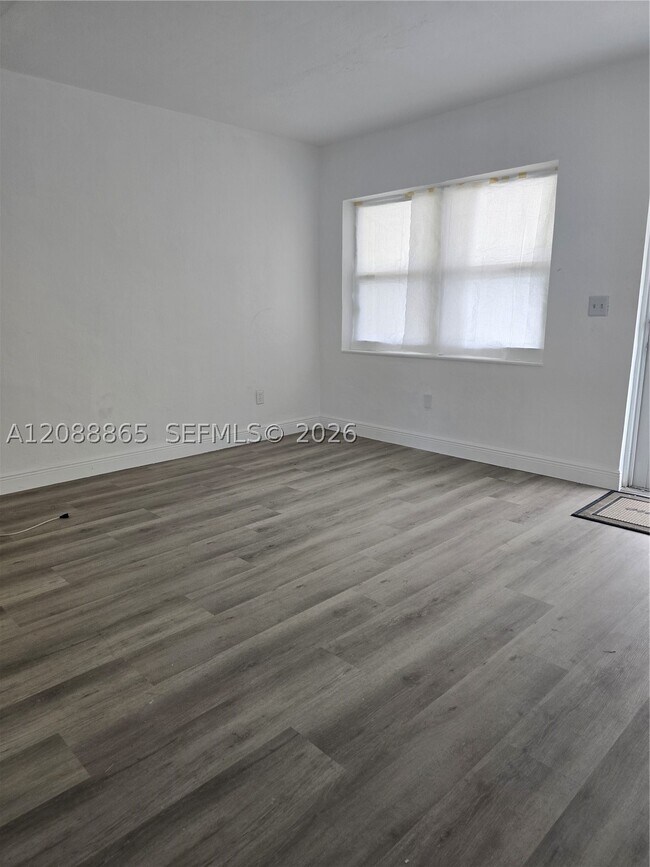 Building Photo - 2137 SW 59th Ave
