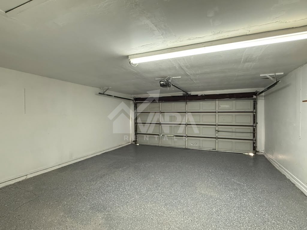 Building Photo - 6707 Cypress Lake Dr