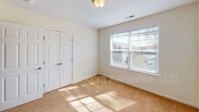 Building Photo - 1017 Baldwin Commons Dr