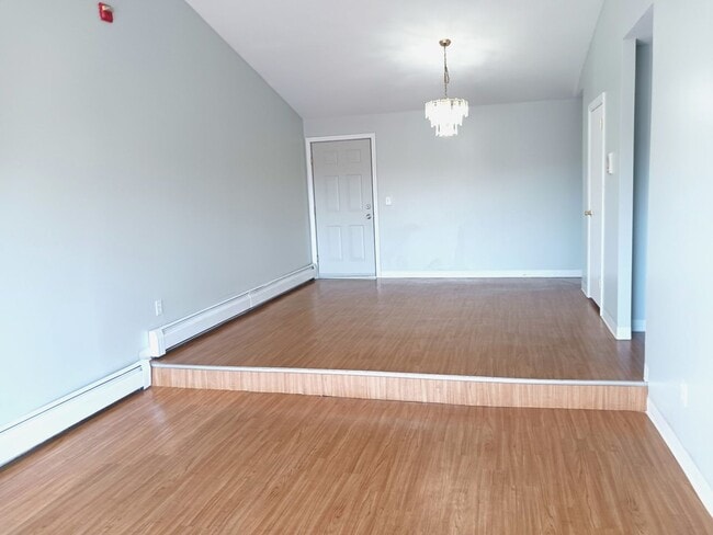 Building Photo - 1701 Smith St