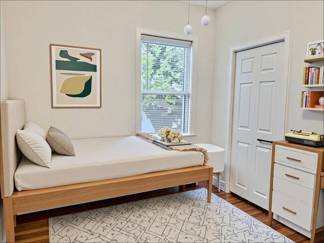 Building Photo - 2 bedroom in Boston MA 02131