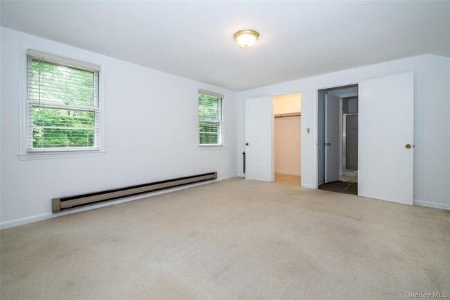 Building Photo - 25 Crosshill Rd