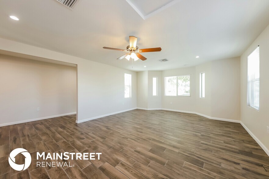 Building Photo - 8346 N 55th Ave