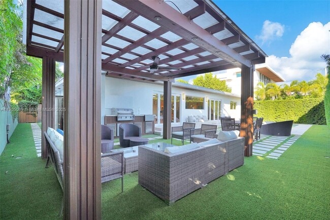 Building Photo - 397 Harbor Ct