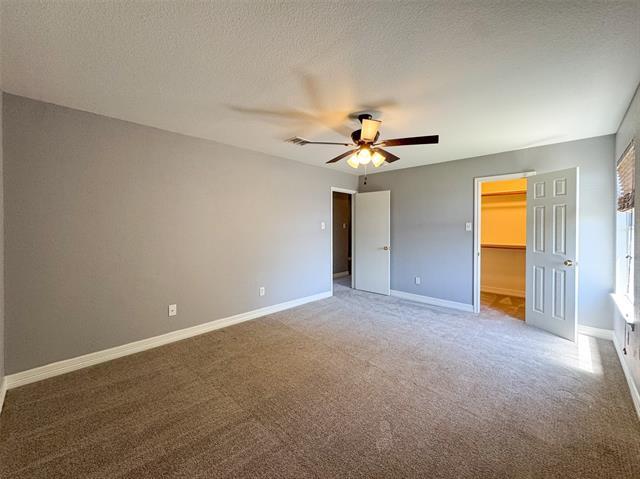 Building Photo - 8005 Hidden Path Ln