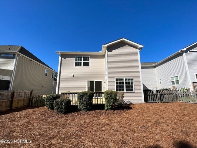 Building Photo - 117 Lightwater Dr
