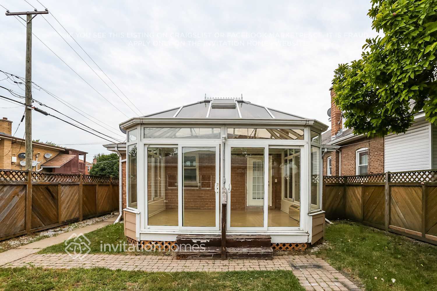 Building Photo - 2652 Maple St