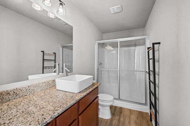 Building Photo - Fayetteville home | Near U of A