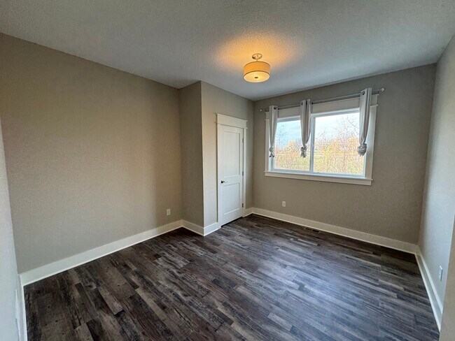 Building Photo - 312 61st St SW