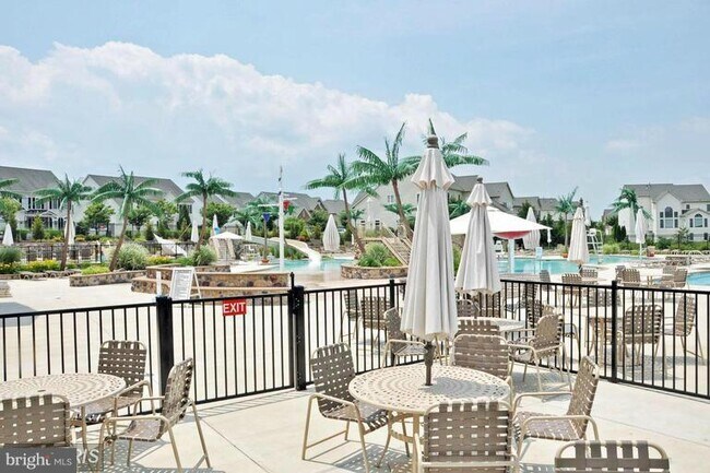 Building Photo - 9549 Hyde Pl