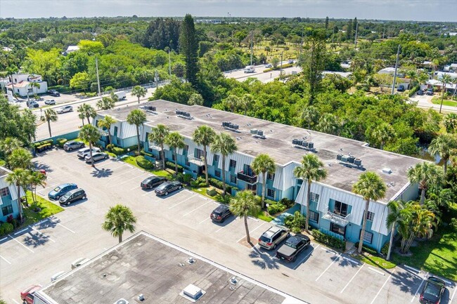 Building Photo - 950 S Kanner Hwy