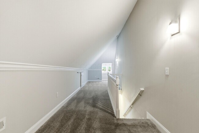 Building Photo - 396 E Mithoff St
