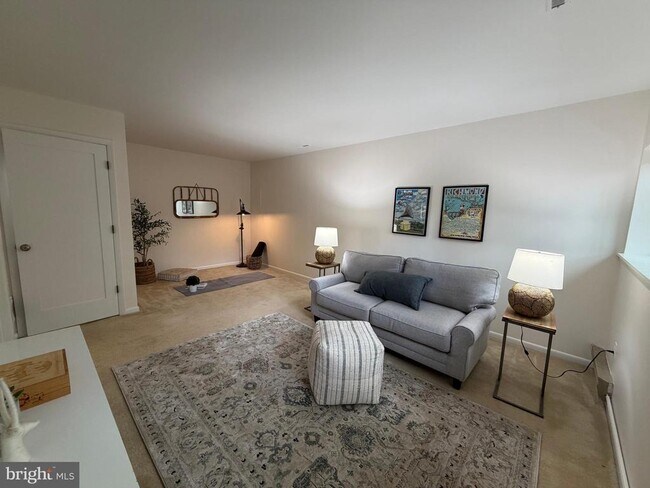 Building Photo - 1016 Timber Creek Dr