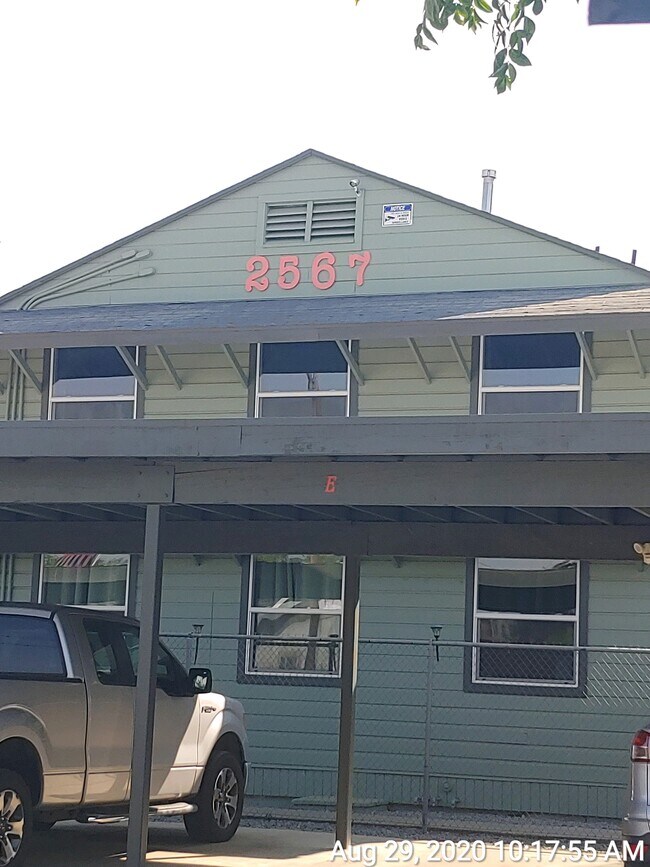 Building Photo - 2567 S Rowell Ave