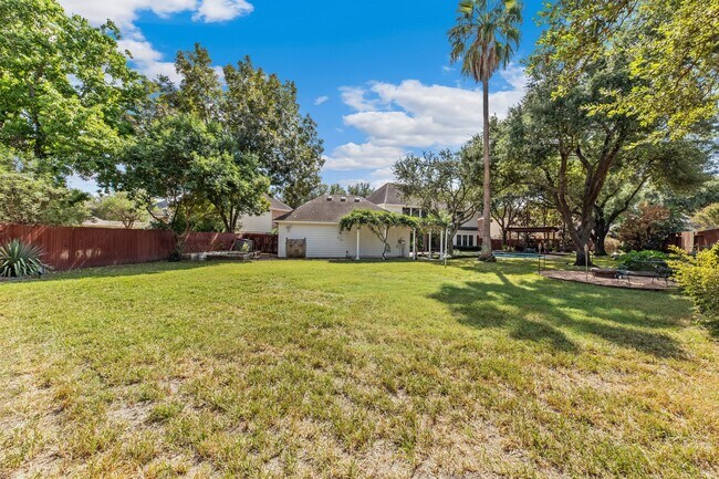 Building Photo - 15826 Jamie Lee Dr