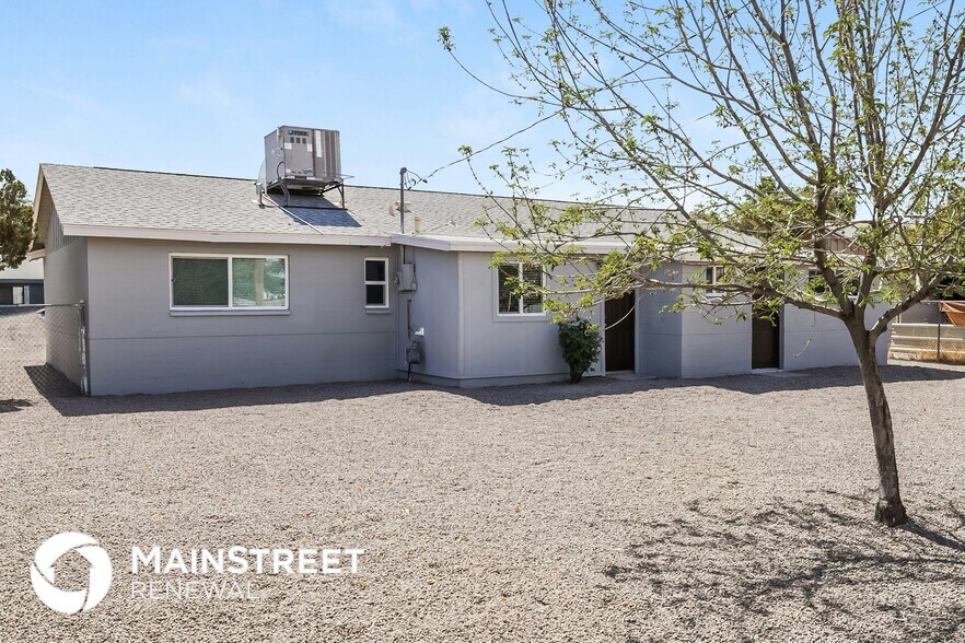 Building Photo - 12634 N 30th Ave