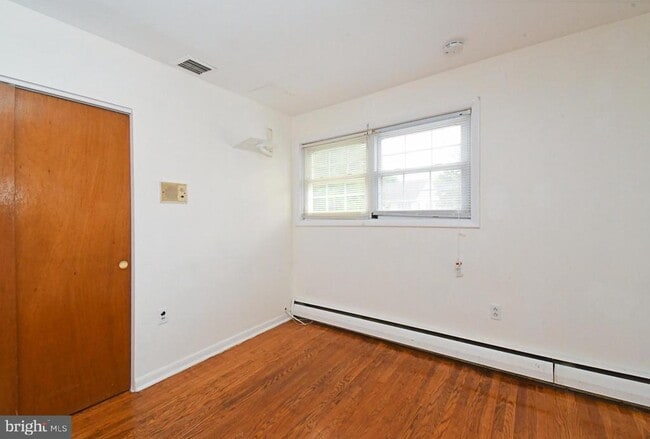 Building Photo - 559 General Muhlenberg Rd