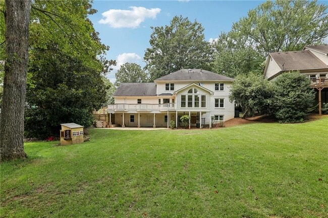 Building Photo - 5653 Trowbridge Dr