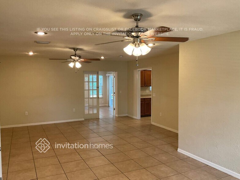 Building Photo - 626 Huntington St