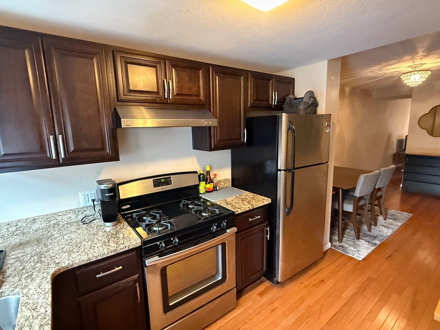 Building Photo - 325 Taylor St