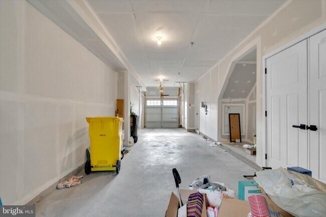 Building Photo - 7511 Bharat Wy
