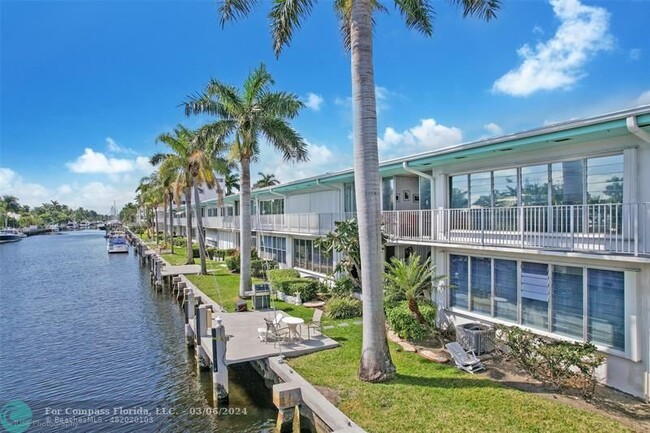 Building Photo - 180 Isle of Venice Dr