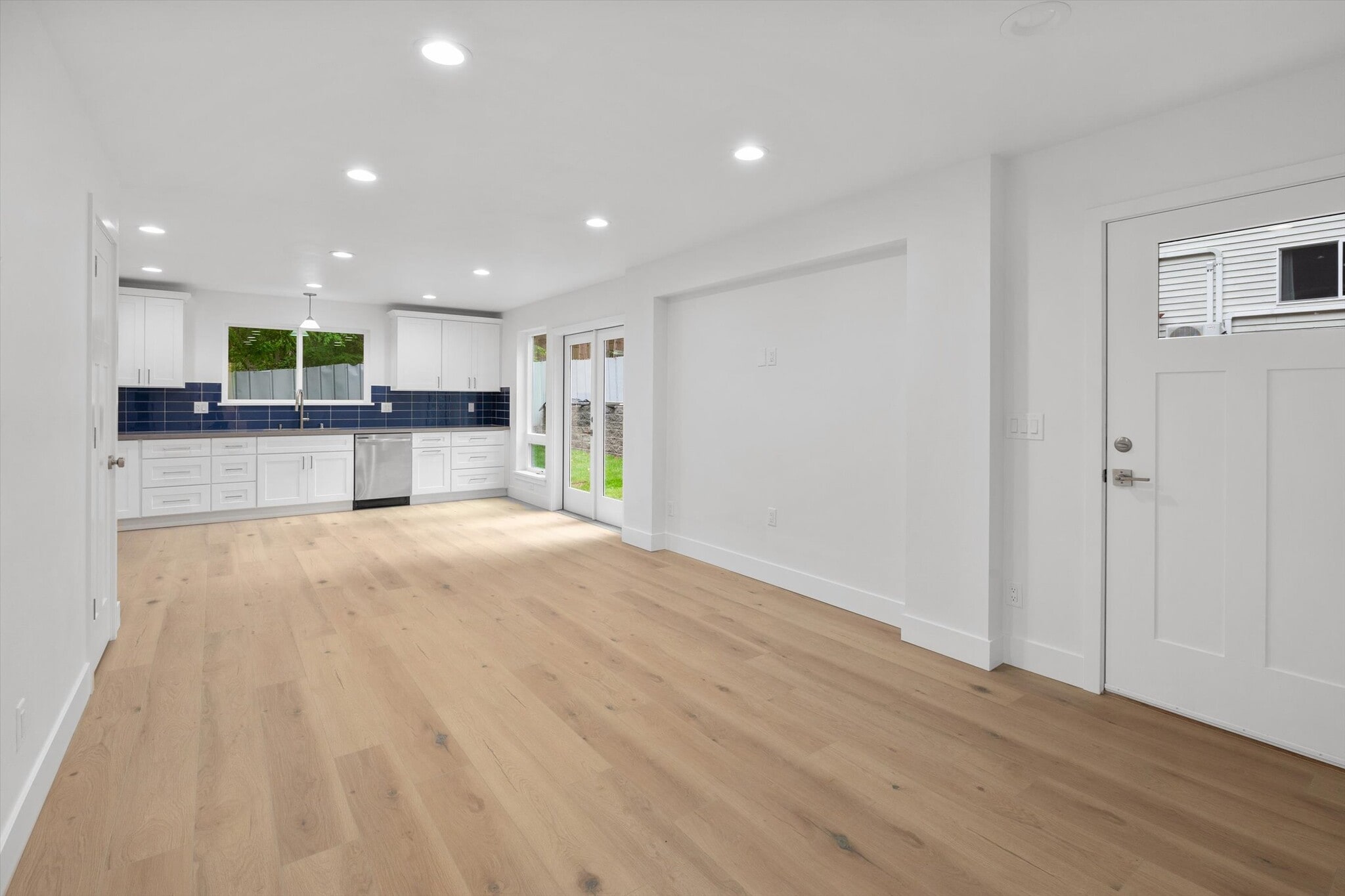 Building Photo - 14337 22nd Ave NE