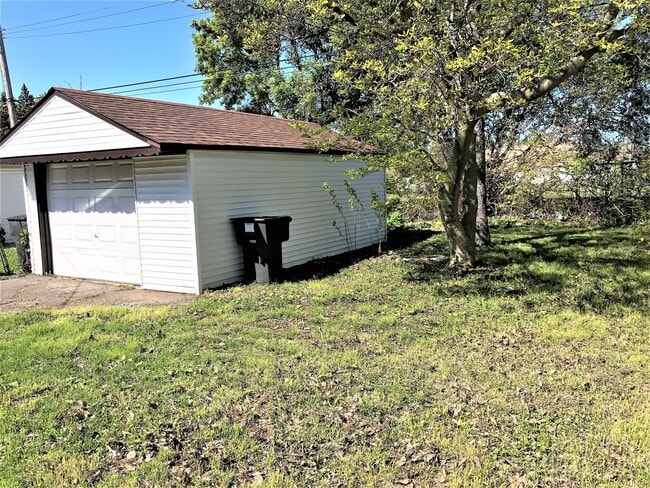 Building Photo - 9997 Whitcomb