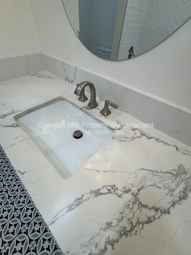 Building Photo - 1972 Fanwood Ave