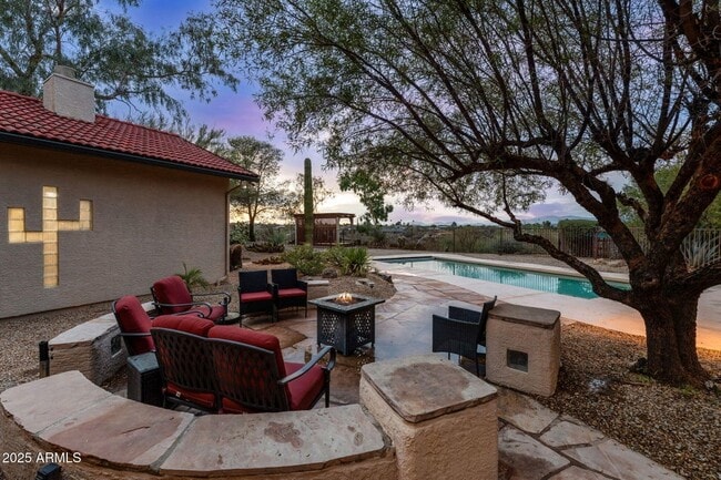 Building Photo - 1710 W Camino Dr