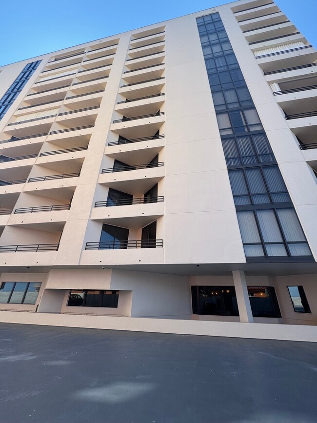 Building Photo - 2917 S Atlantic Ave