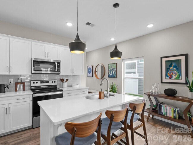 Building Photo - 58 Walnut Springs Dr